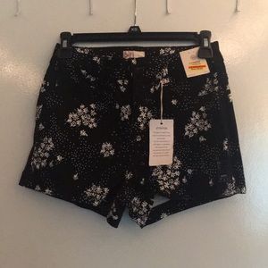 Daisy print shorts